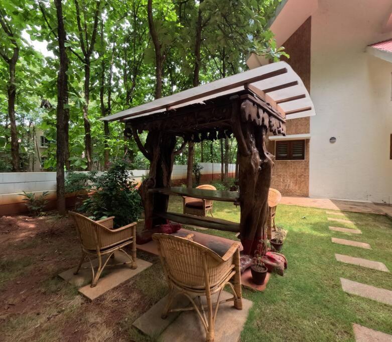 Teak Heaven Villa With Bar Mysore Exterior foto